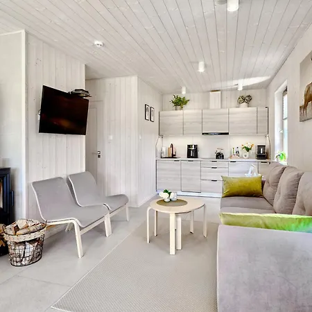 Debowisko Holiday home Sasino